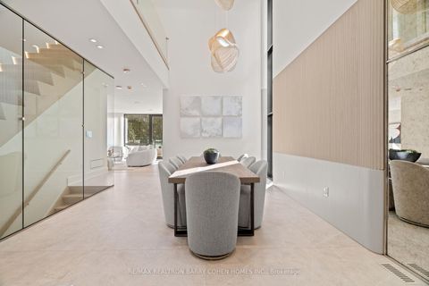 Photo 13 at 39 Chudleigh Avenue, Lawrence Park South, Toronto