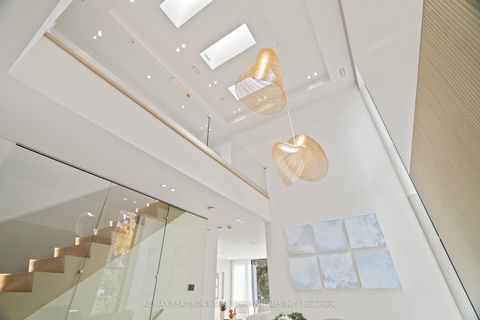 Photo 16 at 39 Chudleigh Avenue, Lawrence Park South, Toronto
