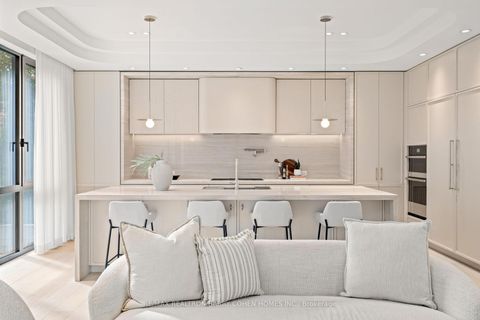 Photo 21 at 39 Chudleigh Avenue, Lawrence Park South, Toronto