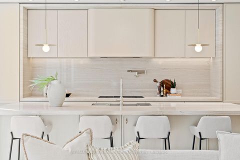 Photo 22 at 39 Chudleigh Avenue, Lawrence Park South, Toronto