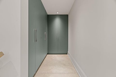 Photo 27 at 39 Chudleigh Avenue, Lawrence Park South, Toronto