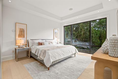 Photo 31 at 39 Chudleigh Avenue, Lawrence Park South, Toronto