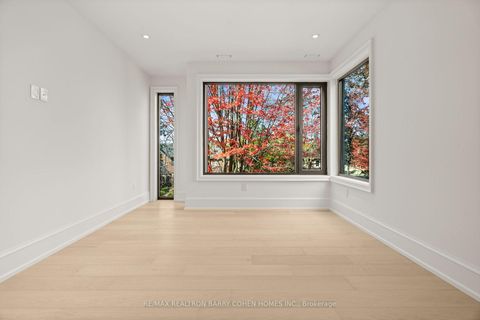 Photo 39 at 39 Chudleigh Avenue, Lawrence Park South, Toronto