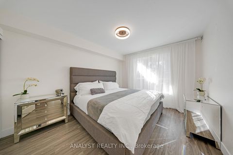 Photo 11 at 107 - 245 Pine Grove Road, Islington Woods, Vaughan