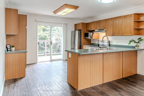 Photo 3 at 51 Golden Eagle Way, Little Lake, Barrie