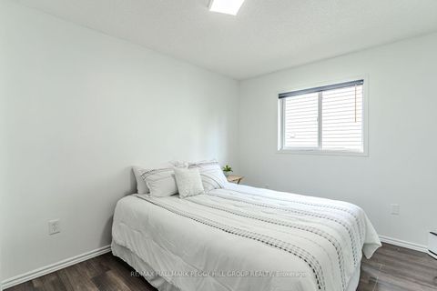 Photo 8 at 51 Golden Eagle Way, Little Lake, Barrie