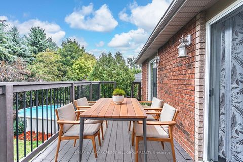 Photo 14 at 51 Golden Eagle Way, Little Lake, Barrie