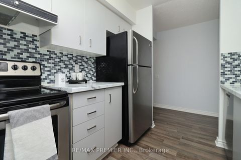 Photo 6 at 721 - 650 Lawrence Avenue, Lawrence, Toronto