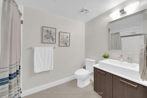 Photo 10 at 623 - 4800 Highway 7 Road, East Woodbridge, Vaughan