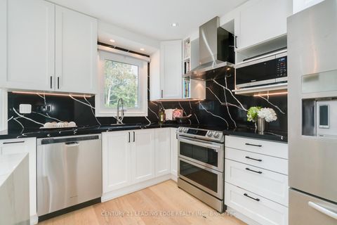 Photo 18 at 4 Aveline Crescent, Bendale, Toronto