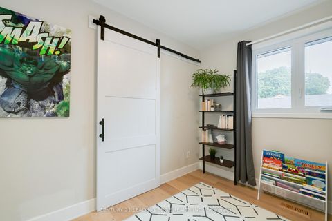 Photo 29 at 4 Aveline Crescent, Bendale, Toronto