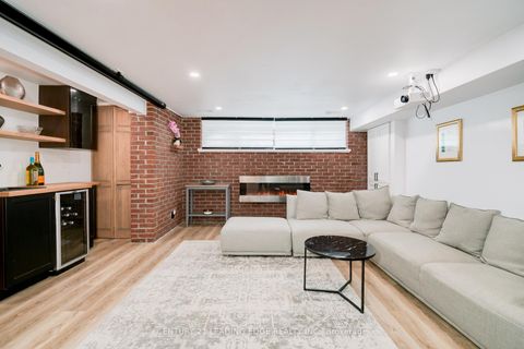 Photo 35 at 4 Aveline Crescent, Bendale, Toronto