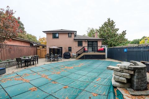 Photo 49 at 4 Aveline Crescent, Bendale, Toronto