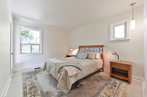 Photo 16 at 2 Wingate Place, Forest Hill North, Toronto