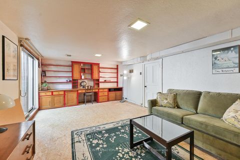 Photo 24 at 2 Wingate Place, Forest Hill North, Toronto