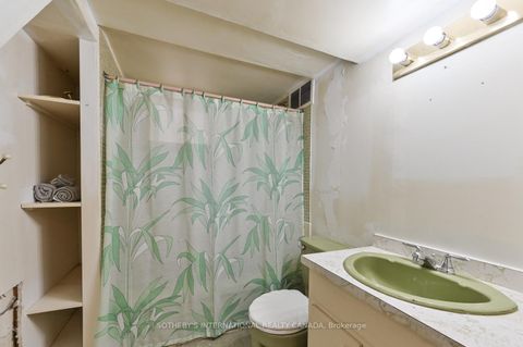 Photo 26 at 2 Wingate Place, Forest Hill North, Toronto