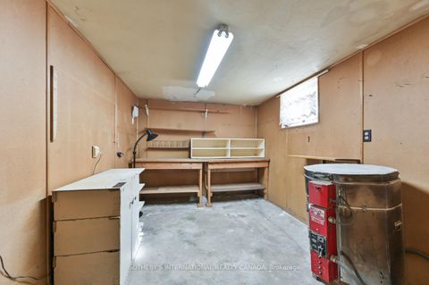 Photo 29 at 2 Wingate Place, Forest Hill North, Toronto