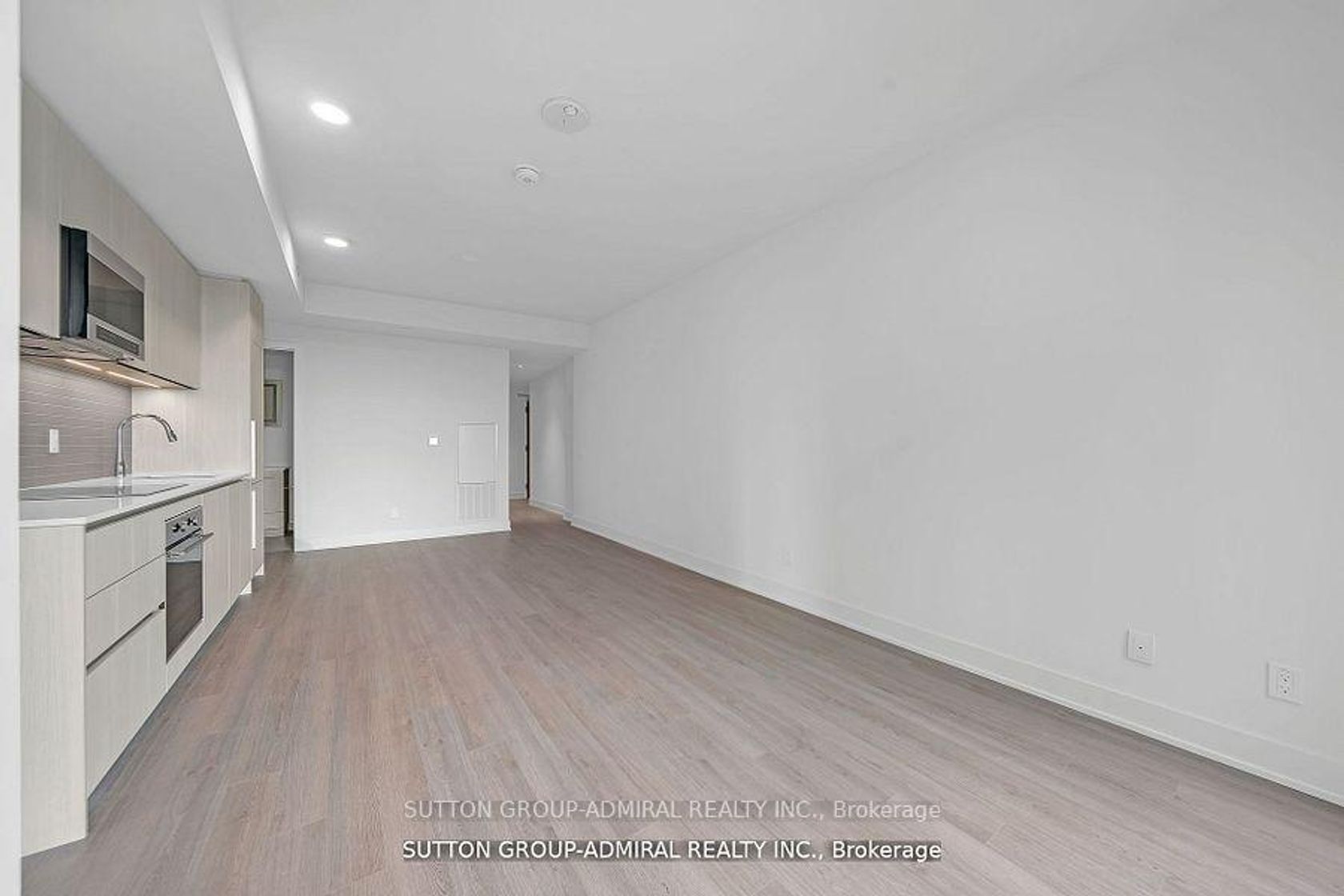Photo 6 at 1706 - 8 Cumberland Street, Annex, Toronto Photo 6 at 1706 - 8 Cumberland Street, Annex, Toronto