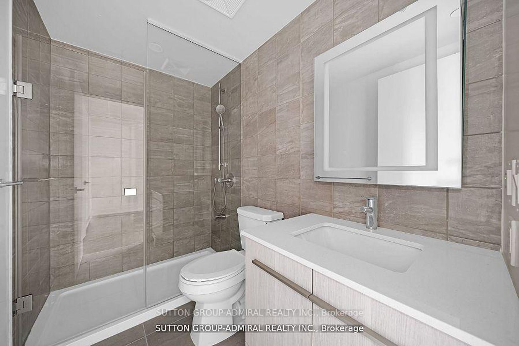 Photo 15 at 1706 - 8 Cumberland Street, Annex, Toronto Photo 15 at 1706 - 8 Cumberland Street, Annex, Toronto