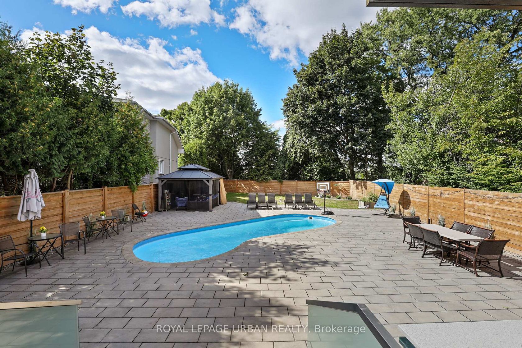 Photo 39 at 182 Parkview Hill Crescent, Parkview, Toronto Photo 39 at 182 Parkview Hill Crescent, Parkview, Toronto