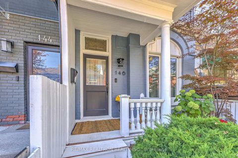 Photo 1 at 146 Manning Avenue, Bellwoods, Toronto