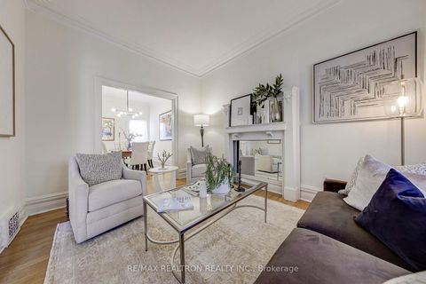 Photo 4 at 146 Manning Avenue, Bellwoods, Toronto