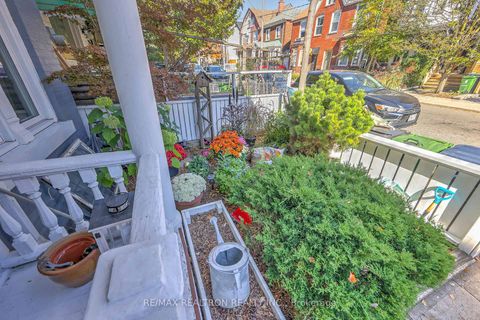 Photo 25 at 146 Manning Avenue, Bellwoods, Toronto