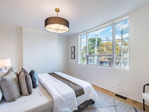 Photo 12 at 918 Ossington Avenue, Junction, Toronto Photo 12 at 918 Ossington Avenue, Junction, Toronto