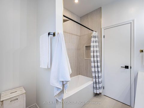 Photo 18 at 918 Ossington Avenue, Junction, Toronto Photo 18 at 918 Ossington Avenue, Junction, Toronto