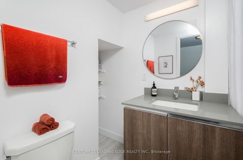 Photo 16 at 204 - 441 Jane Street, Bloor West Village, Toronto