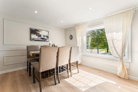 Photo 4 at 34 Topham Road, Parkview, Toronto