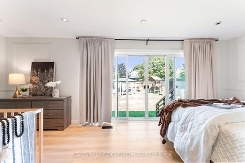 Photo 17 at 34 Topham Road, Parkview, Toronto