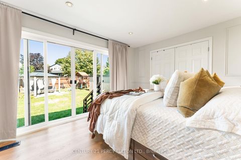 Photo 18 at 34 Topham Road, Parkview, Toronto