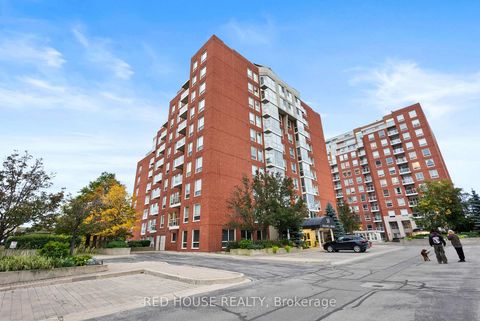 Photo 2 at PH906 - 50 OLD MILL Road, OO Old Oakville, Oakville