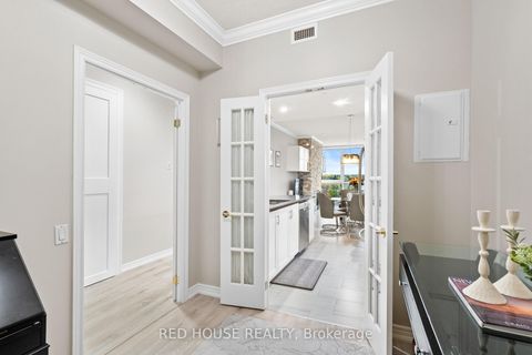 Photo 9 at PH906 - 50 OLD MILL Road, OO Old Oakville, Oakville