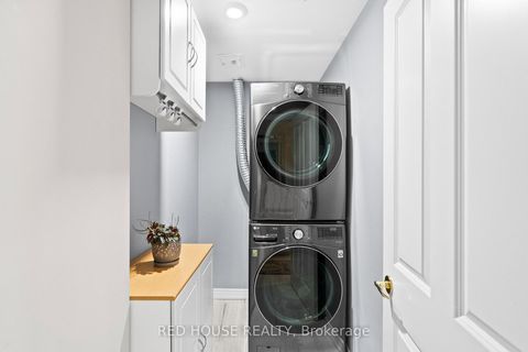 Photo 30 at PH906 - 50 OLD MILL Road, OO Old Oakville, Oakville