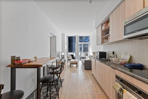 Photo 4 at 405 - 50 Ordnance Street, Niagara, Toronto