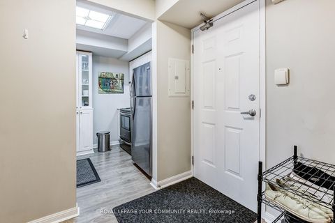 Photo 9 at 101 - 250 Pine Grove Road, Islington Woods, Vaughan