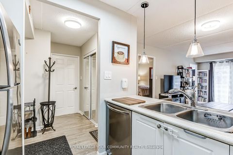 Photo 12 at 101 - 250 Pine Grove Road, Islington Woods, Vaughan Photo 12 at 101 - 250 Pine Grove Road, Islington Woods, Vaughan