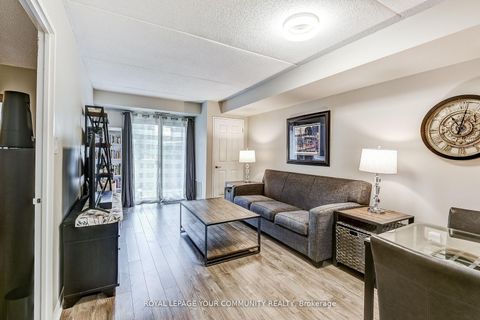 Photo 16 at 101 - 250 Pine Grove Road, Islington Woods, Vaughan