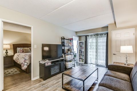 Photo 17 at 101 - 250 Pine Grove Road, Islington Woods, Vaughan