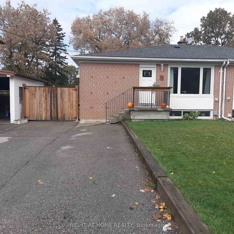 Photo 0 at 32 Davis Road, Aurora Highlands, Aurora Photo 0 at 32 Davis Road, Aurora Highlands, Aurora