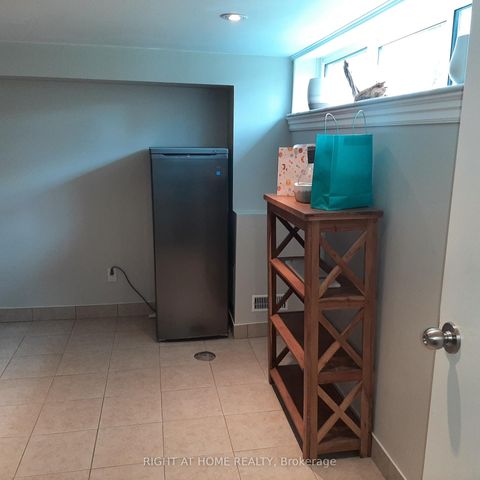Photo 26 at 32 Davis Road, Aurora Highlands, Aurora