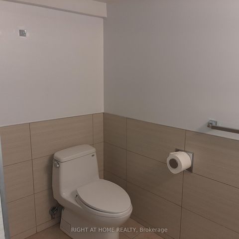 Photo 34 at 32 Davis Road, Aurora Highlands, Aurora