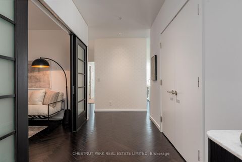 Photo 33 at 6104 - 180 University Avenue, Bay Street Corridor, Toronto