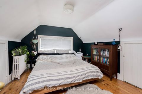 Photo 12 at 300 Keele Street, Junction Area, Toronto