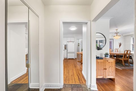 Photo 3 at 266 Chine Drive, Cliffcrest, Toronto