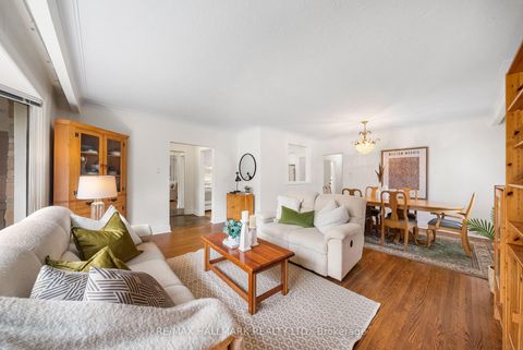 Photo 5 at 266 Chine Drive, Cliffcrest, Toronto