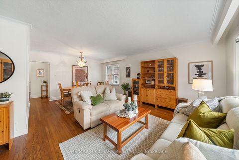 Photo 6 at 266 Chine Drive, Cliffcrest, Toronto