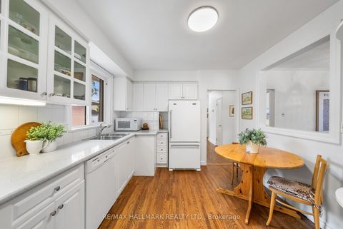 Photo 11 at 266 Chine Drive, Cliffcrest, Toronto